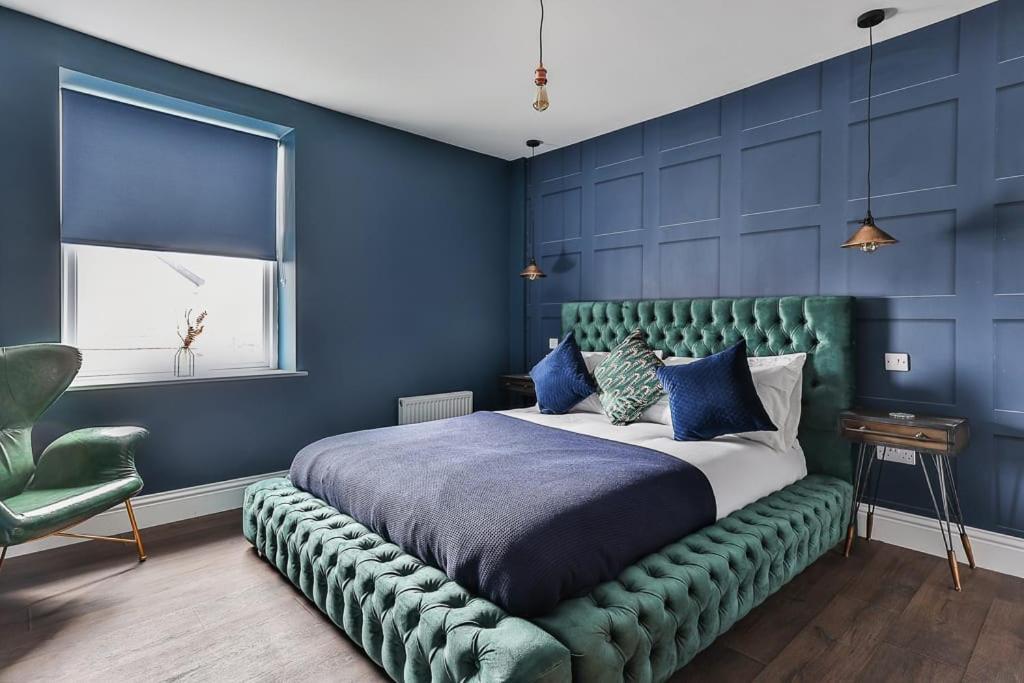 Luxury Spacious Pad With Games Room Sheffield Bagian luar foto